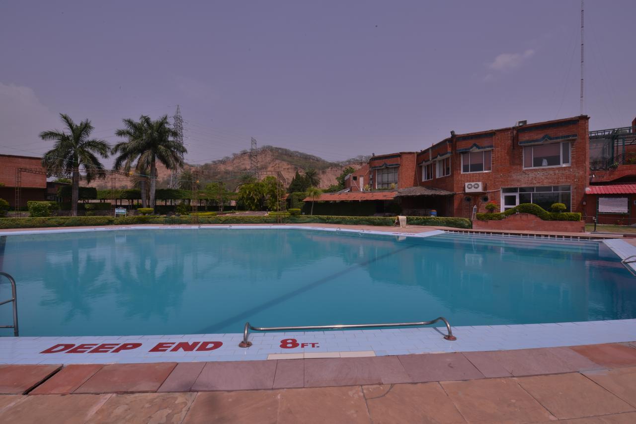 بانتشكولا Hotel North Park المظهر الخارجي الصورة